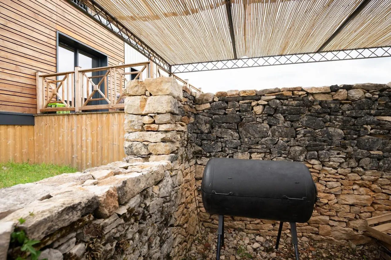 Lot En Dock 3 Logements Atypiques Et Ecologiques En Vallee De La Dordogne Souillac 0*,