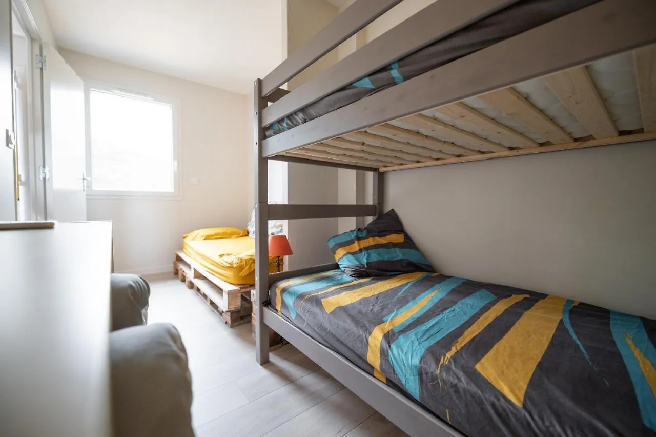 Appartement Lot En Dock 3 Logements Atypiques Et Ecologiques En Vallee De La Dordogne Souillac