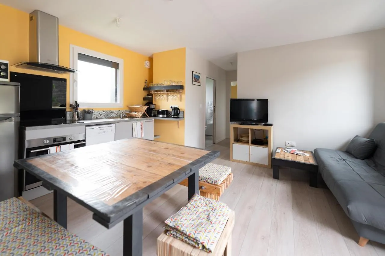 Lot En Dock 3 Logements Atypiques Et Ecologiques En Vallee De La Dordogne Souillac