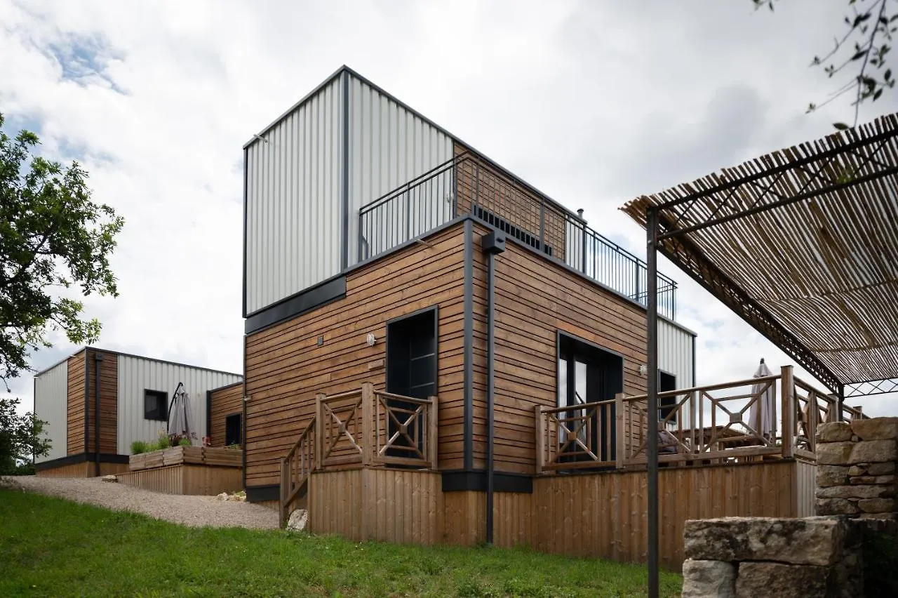 Lot En Dock 3 Logements Atypiques Et Ecologiques En Vallee De La Dordogne Souillac